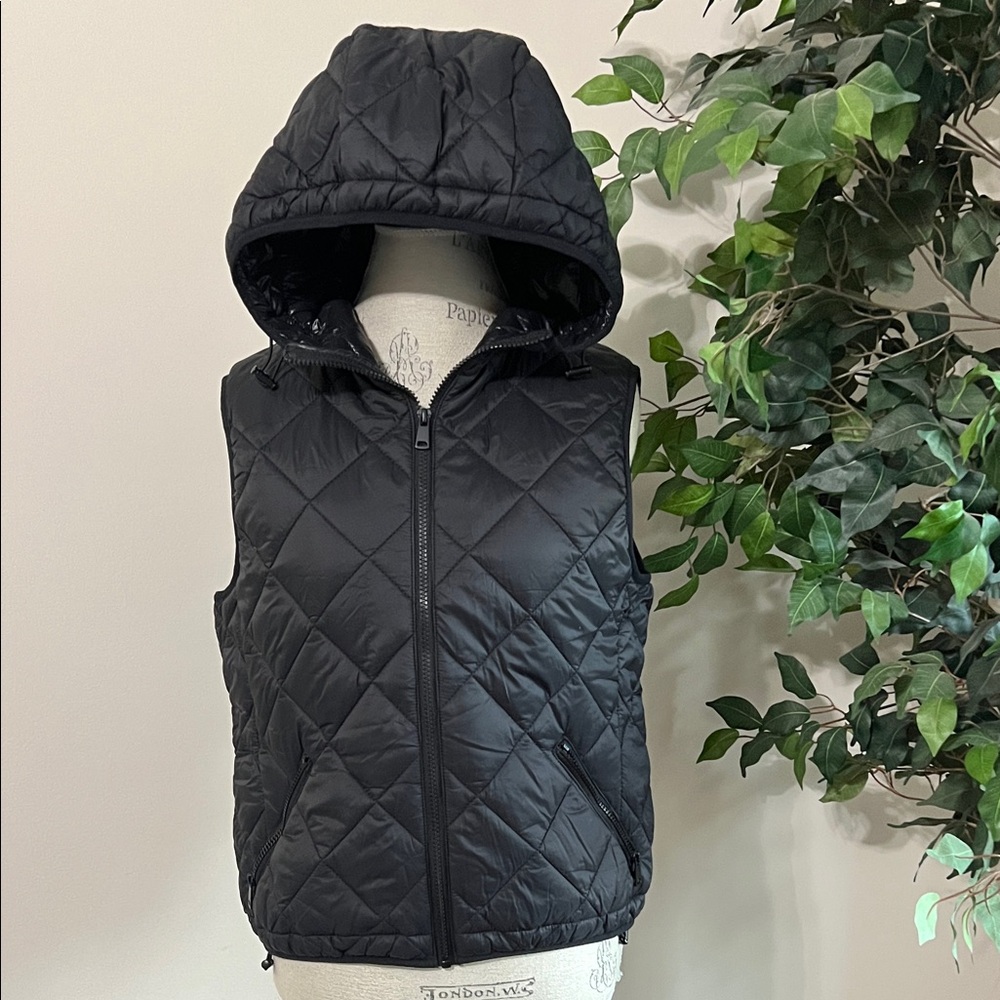 Zara Women's Black Quilted Hooded Vest